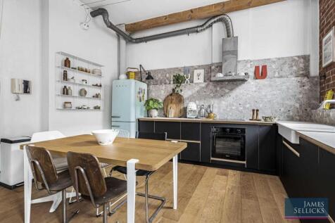 Open Plan Kitchen/Living Area