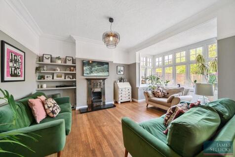 Open Plan Living, Dining, Kitchen Area