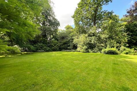 Communal Grounds