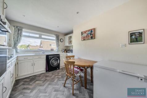 Secondary Kitchen &amp; Utility