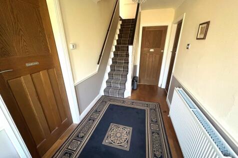 ENTRANCE HALLWAY