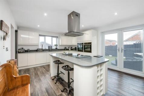 KITCHEN ISLAND