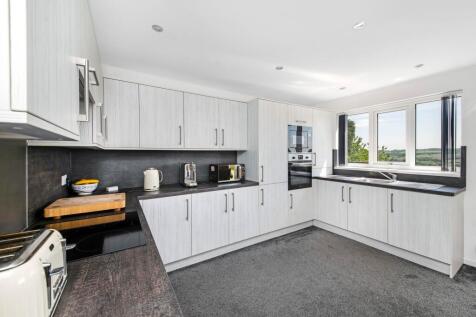 OPEN PLAN DINING KITCHEN