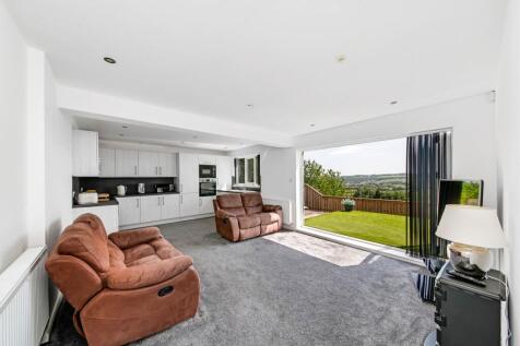 OPEN PLAN DINING KITCHEN