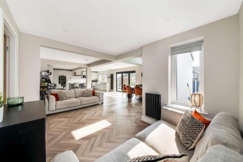 LIVING DINING KITCHEN