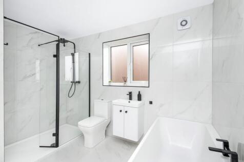 HOUSE BATHROOM