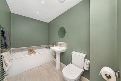 HOUSE BATHROOM