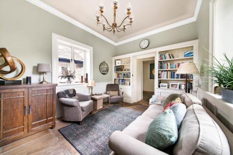 LIBRARY ROOM