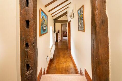 INNER HALLWAY