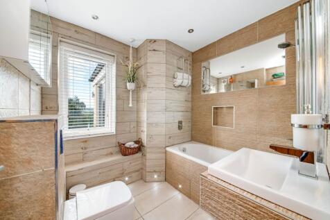 HOUSE BATHROOM