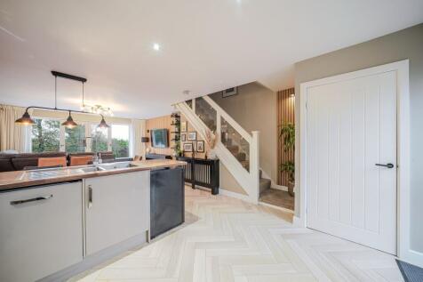 OPEN PLAN LIVING DINING KITCHEN
