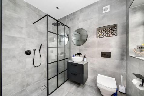 DOWNSTAIRS SHOWER ROOM