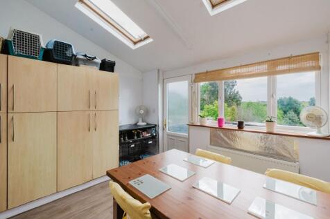 SUN ROOM 2
