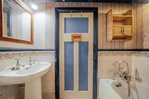 2ND FLOOR BATH