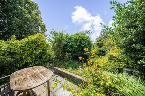 GARDEN 1