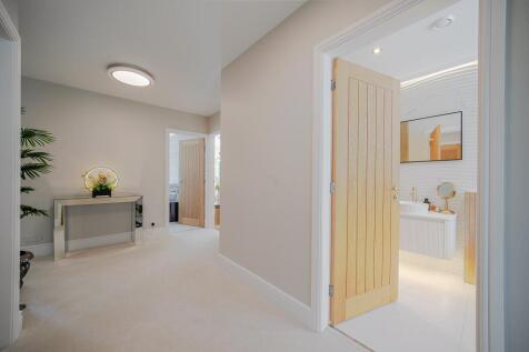 HALL 2