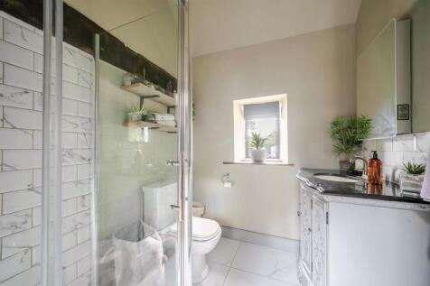 SHOWER RM
