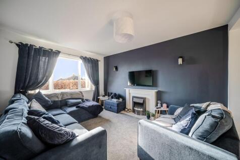 LIVING AND DINING ROOM