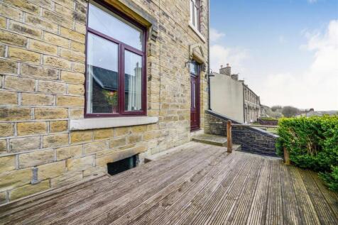 FRONT GDN.jpg