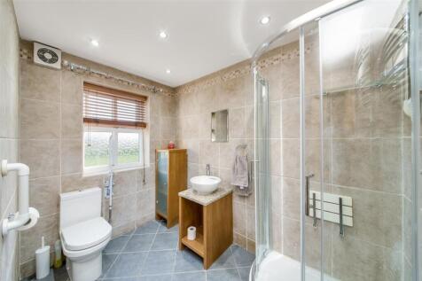 Annex shower room