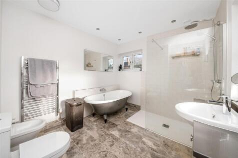 Bedroom 1 en-suite