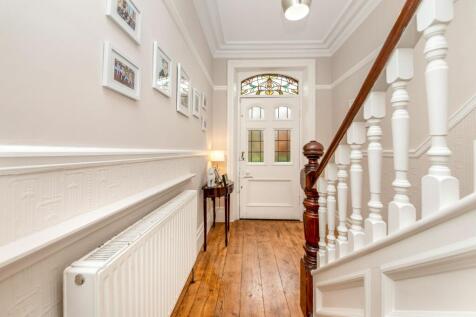 ENTRANCE &amp; HALLWAY