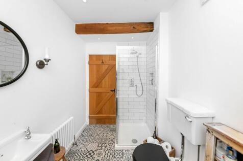 HOUSE BATHROOM