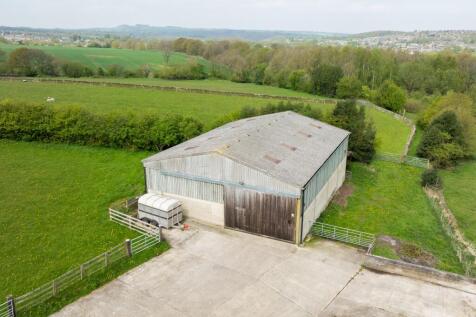 CATTLE BARN