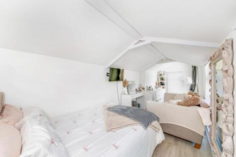 GARDEN ROOM/STUDIO