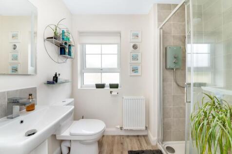 EN SUITE