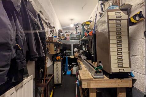 WORKSHOP / GYM