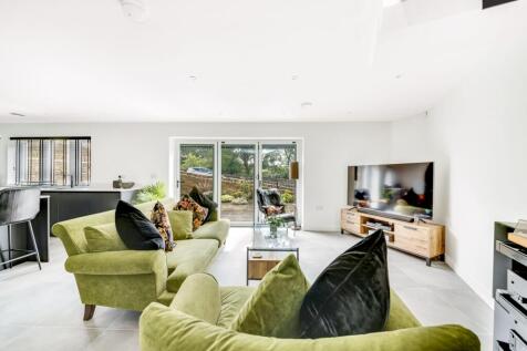 LIVING DINING KITCHEN