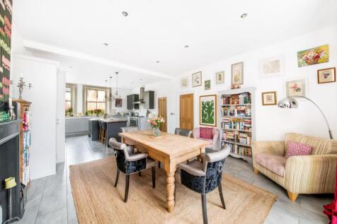 DINING / LIVING