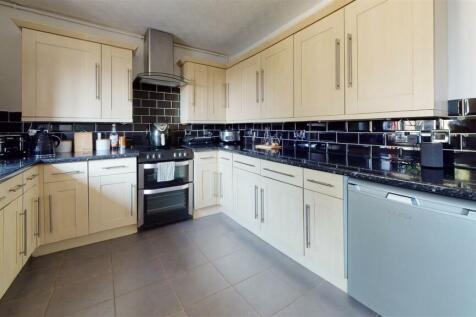 Reforne-Kitchen.jpg