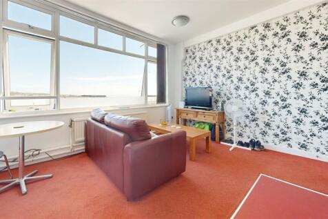 12-Maritime-House-Living-Room.jpg