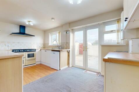 28-St-Georges-Estate-Road-12162024_135402.jpg