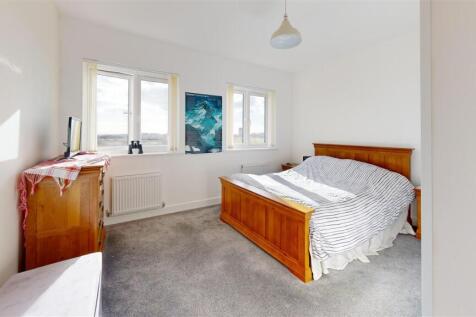 Red-Crane-Walk-Bedroom 2.jpg