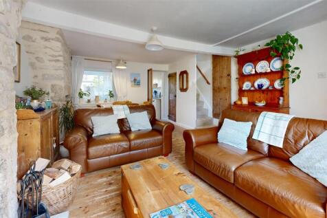 8-King-Street-Living-Room.jpg