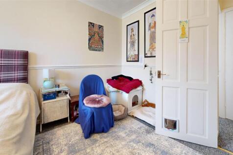 22-Rufus-Way-Bedroom 3.jpg