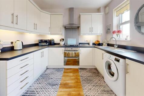 -Alm-Place-Kitchen.jpg