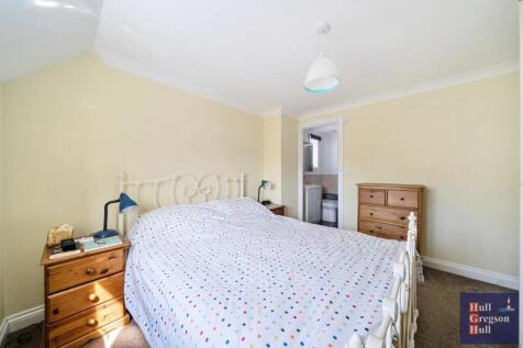 7cc1840c-3fbf-4cbf-aced-9fa37c66558b.jpg