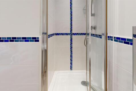 Flat-3-103-Fortuneswell-Bathroom.jpg