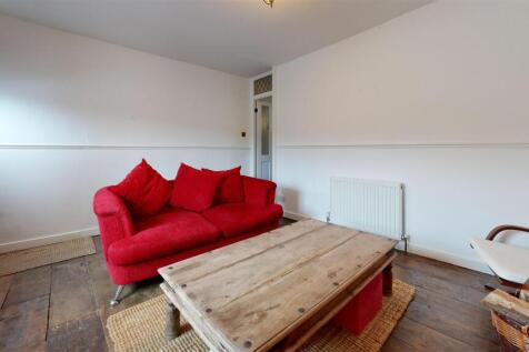 29-Grove-Road-Bedroom 4.jpg