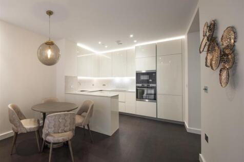 31 Thornes House - Dining.jpg