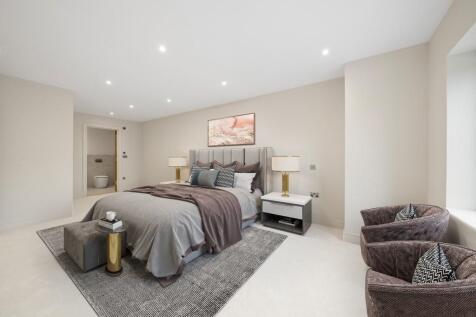 Bedroom 1.jpg