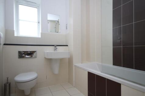 .Bathroom.JPG