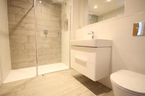 Shower room.JPG