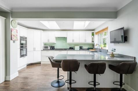 ..Little-Bookham-Street-23.jpg