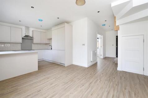 No10-ChartlandClose-Jan25-0336.jpg