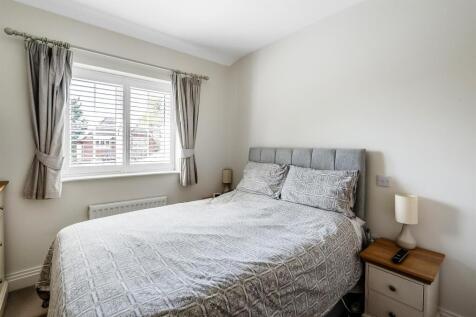 .Lyfield-Court-1.jpg